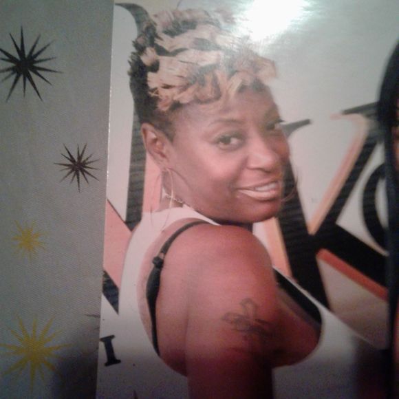 Meet your Posher, Rhonda - Picture 1 of 1